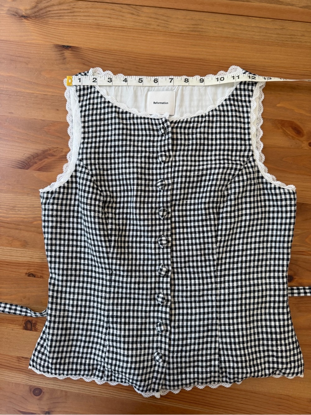 Reformation Amela Linen Top in Remy Check - Picture 2 of 12
